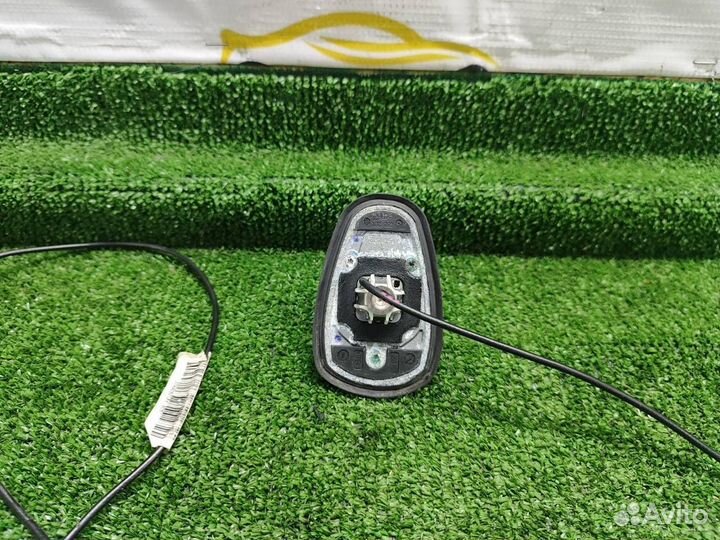 Антенна (плавник) на крышу Mercedes-Benz C-Класс