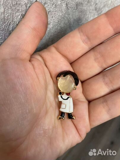 Брошь для медика/врача/медсестры