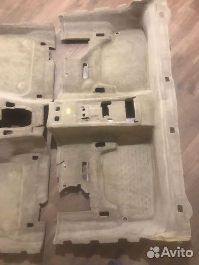 Обшивка пола облицовка ковролин BMW E81,82,88