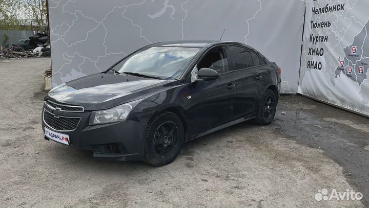 Капот Chevrolet Cruze 94537888