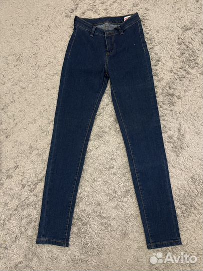 Джинсы slim