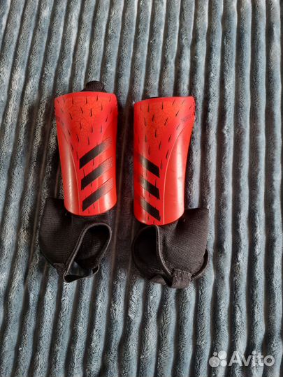 Защита для голени для футбола Adidas predator