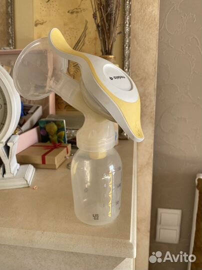 Молокоотсос medela ручной