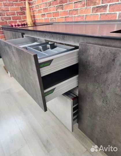 Кухня 2.4 метра прямая