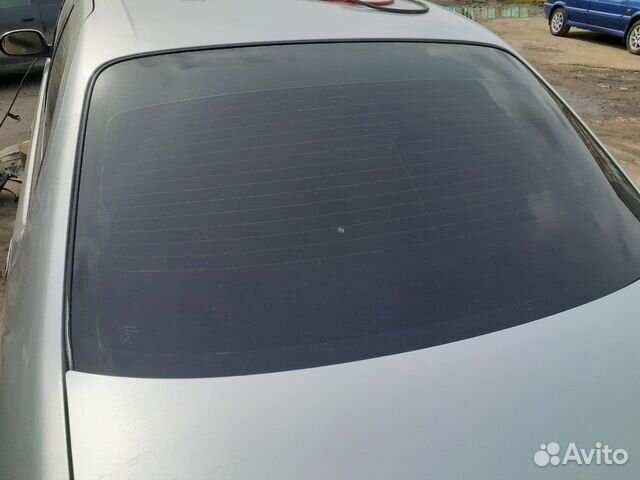 Стекло заднее Nissan Maxima A33