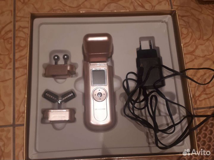 Массажер для лица