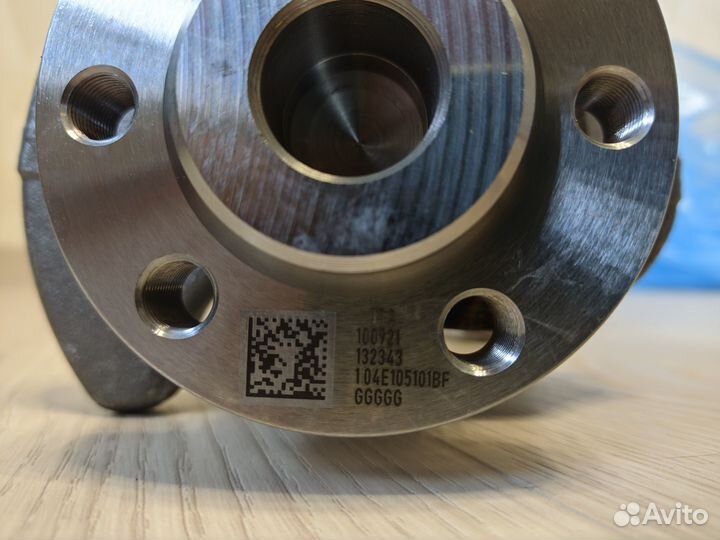 Коленвал VAG VW 04E105101BF