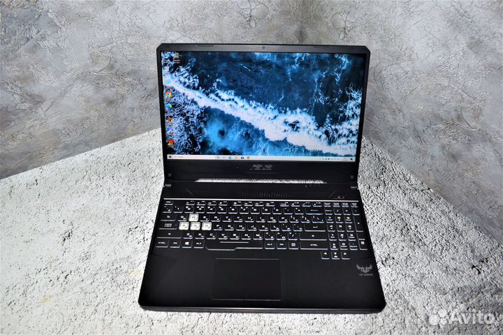 Игровой ноутбук Asus на Ryzen 5 3550H/ RX 560X