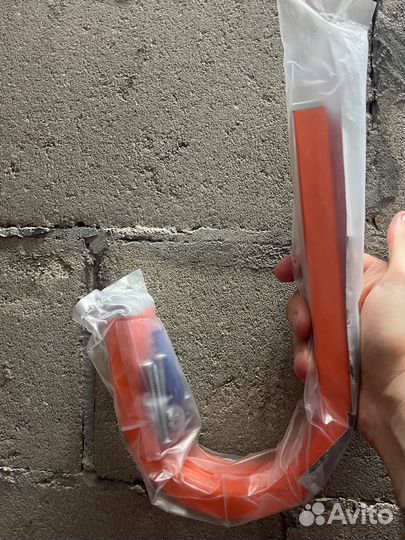 Крюк настенный для велосипеда