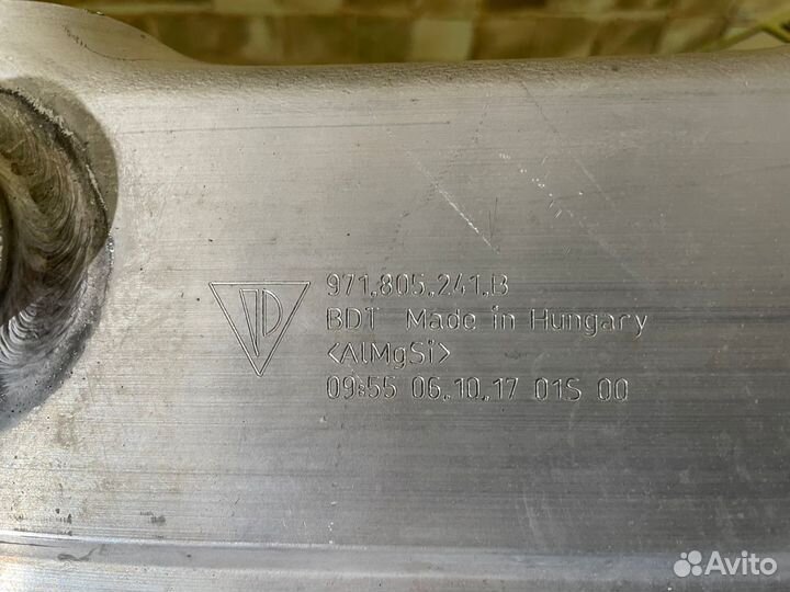 Усилитель бампера переднего Porsche Panamera 971