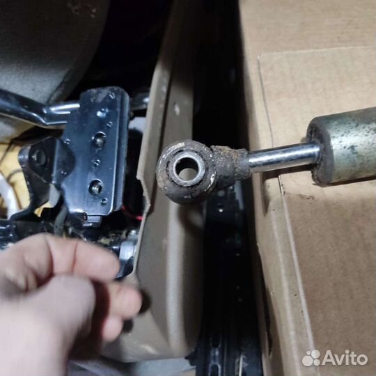 Продам гидроцилиндр рулевой рейки саманд