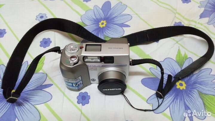 Olympus Camedia C-3020 zoom