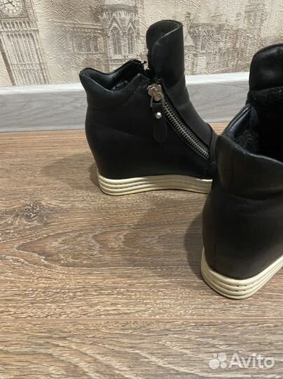 Ботинки демисезонные женские