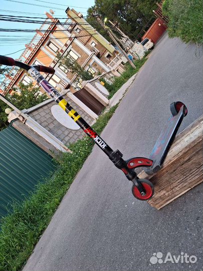 Трюковой самокат