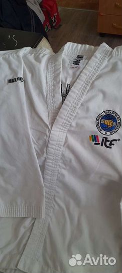 Добок для тхэквондо 200