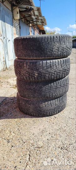 Roadstone Winguard Spike 225/55 R18