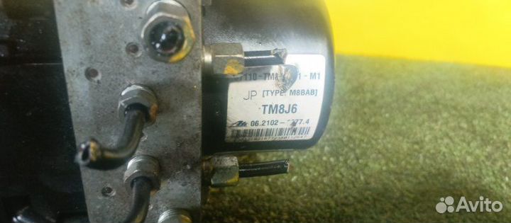 Блок ABS Honda Insight ZE2 LDA 2010