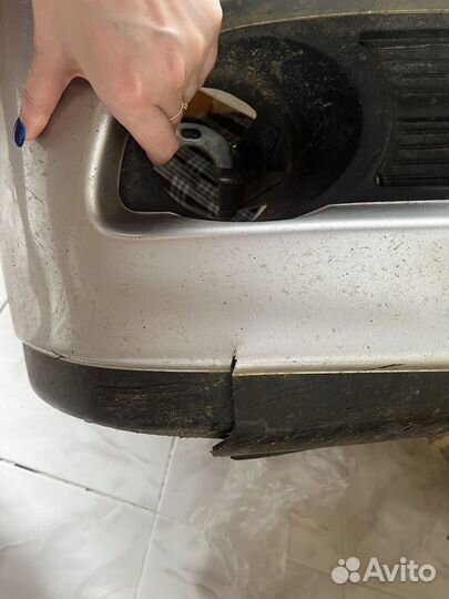 Продам бампер Nissan Almera G15