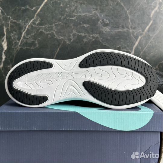 Кроссовки мужские Asics беговые