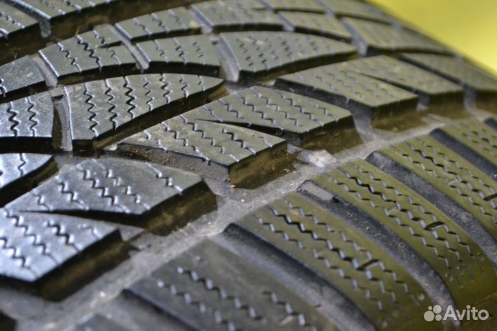 Hankook Winter I'Cept Evo 255/35 R18