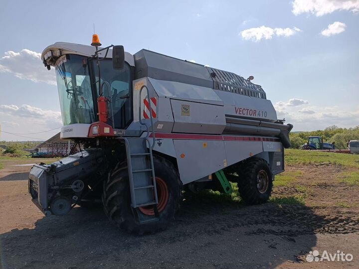 Комбайн Ростсельмаш Vector 410, 2011