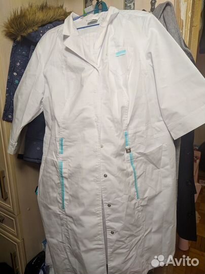 Белый халат медицинский новый