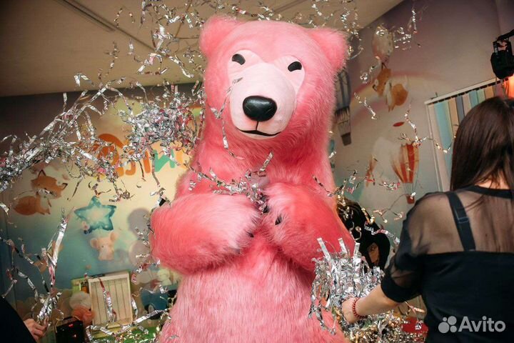 Аниматор белый медведь