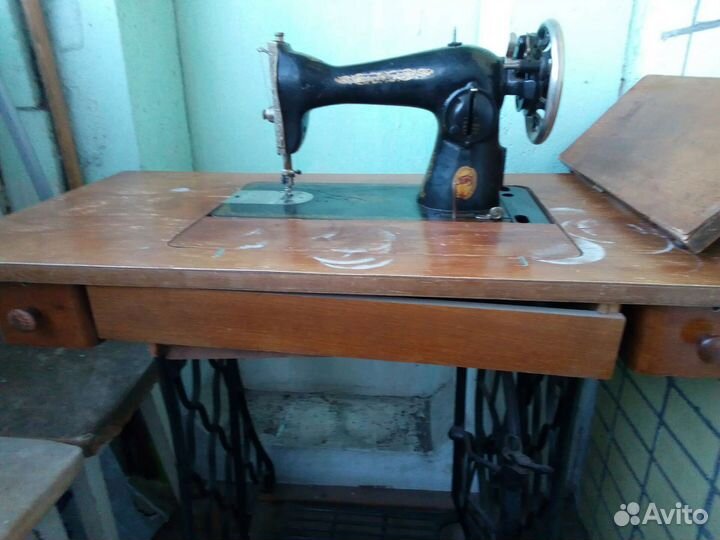 Швейная машина Подольск, ножная