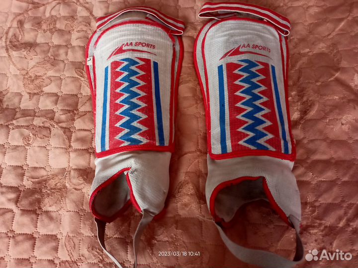 Коньки хоккейные