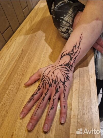 Тату мастер с выездом