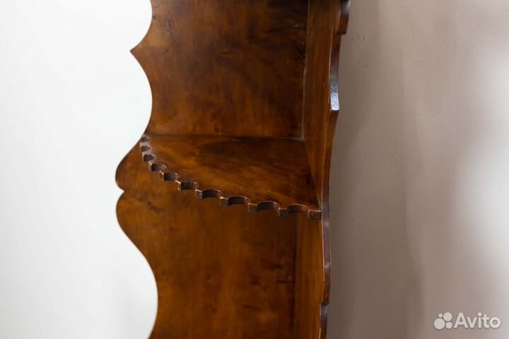 Старинная настенная угловая полка