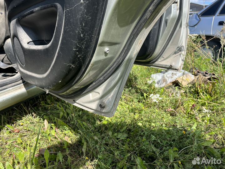 Двери правые Toyota Highlander XU20 (у)