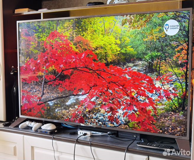 3D Philips 55PUS8809 4K Smart Ambilight