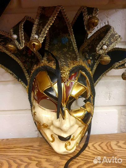Венецианская маска