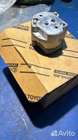 Насос гидроподвески lexus 570 48901-60010