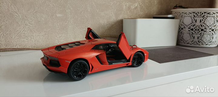 Модель автомобиля Lamborghini