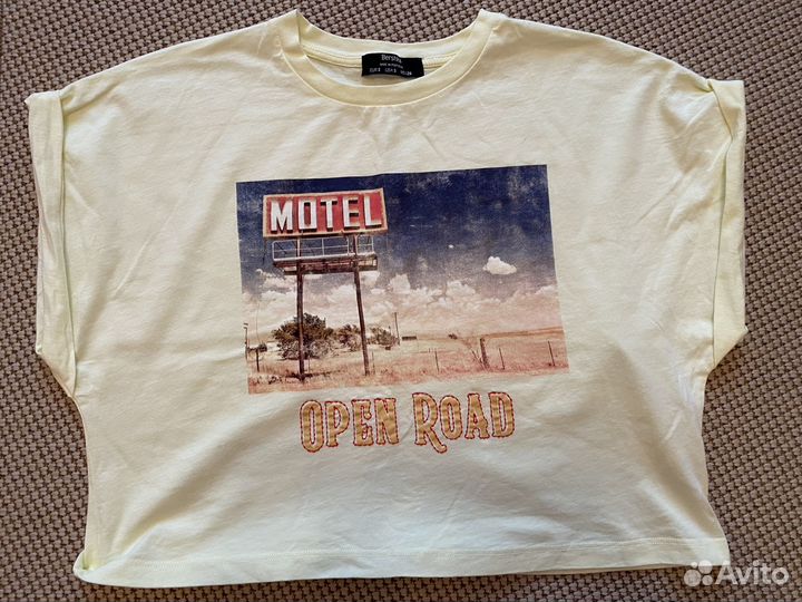 Футболка bershka