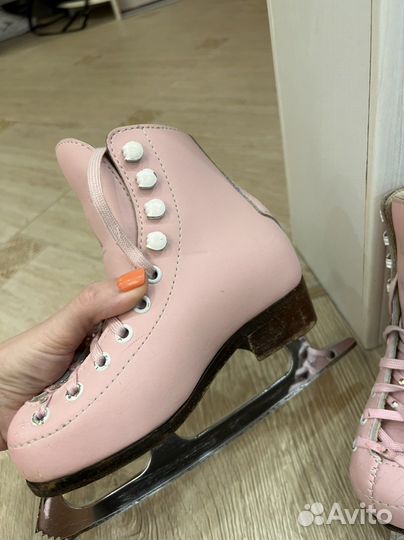 Фигурные коньки wifa prima 27LL