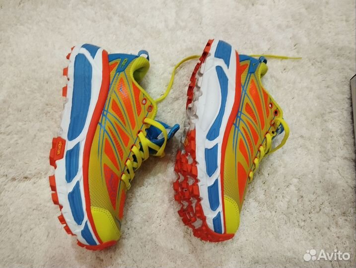 Кроссовки hoka ONE O NE