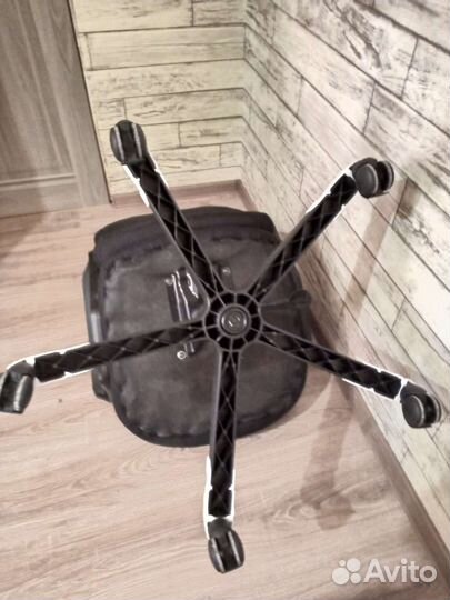 Компьютерное кресло Zombie 10