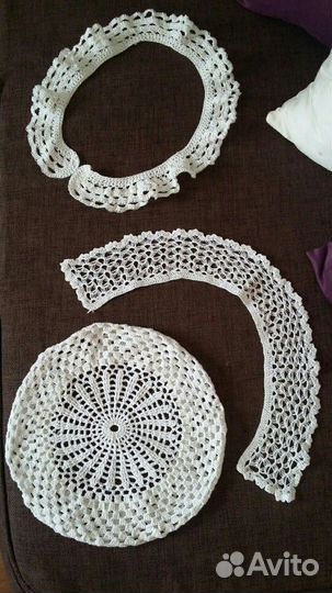 Берет и воротнички ручной работы (вязка крючком)