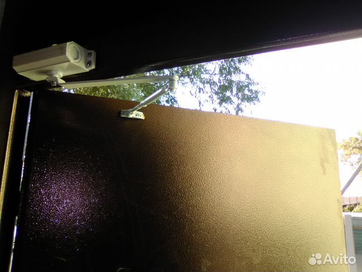 Замена установка врезка ремонт замка личинки ручки