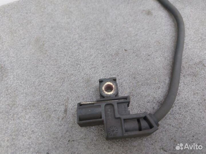 Датчик износа тормозных колодок задний правый