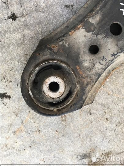 Рычаг правый Volkswagen Golf 4 Фольксваген Гольф 4