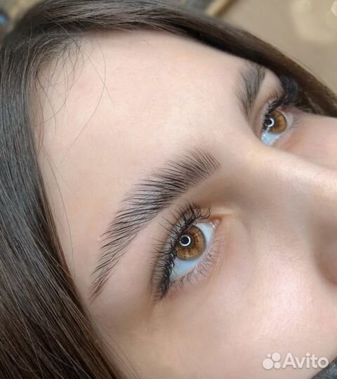 Коррекция и окрашивание бровей