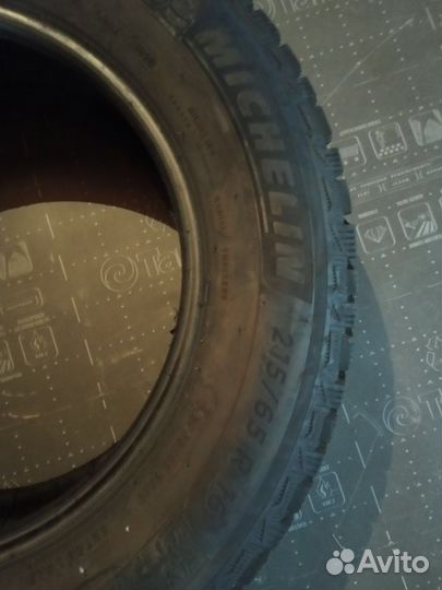 Michelin X-Ice North 4 215/65 R16