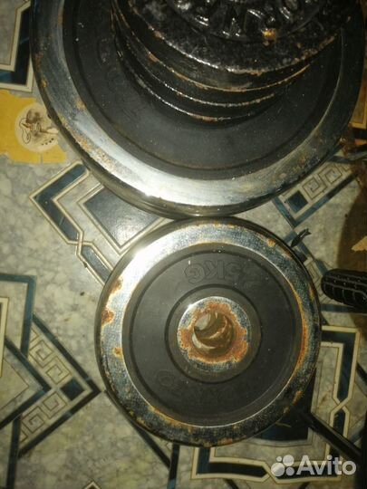 Зеркальные красивые кругляши 4 штуки