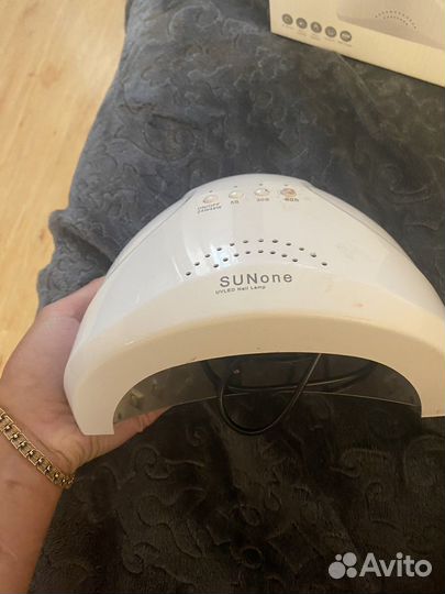 Лампа и вытяжка