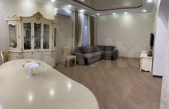 Дом 200 м² на участке 5 сот.