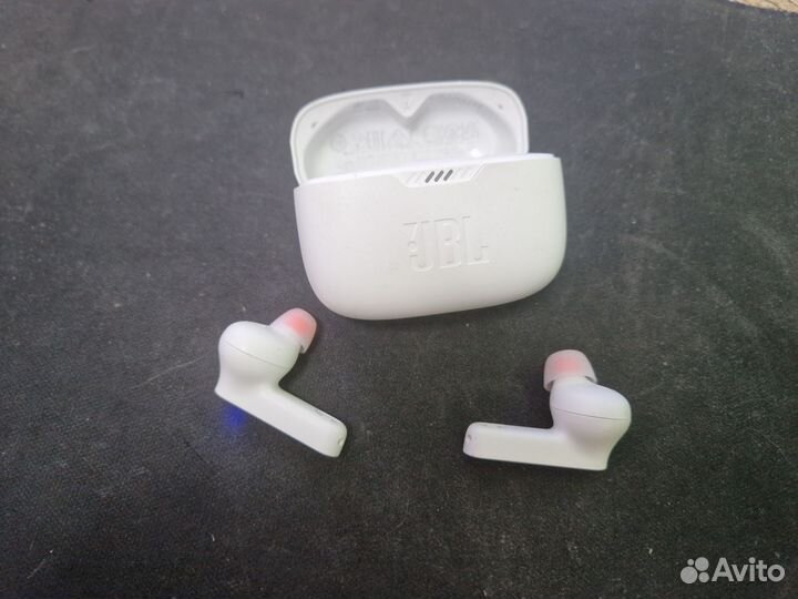 Беспроводные наушники jbl tune 230 NC